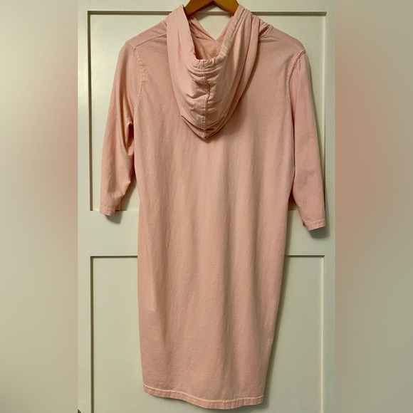 Bundle of 2 ROOTS dresses, EUC, size small. - Picture 4 of 6